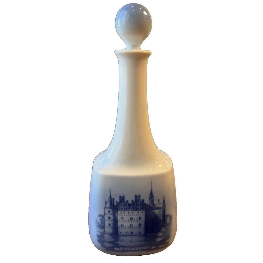 VGC Royal Copenhagen Denmark Blue White Decanter Feat Egeskov Castle #4881 Empty